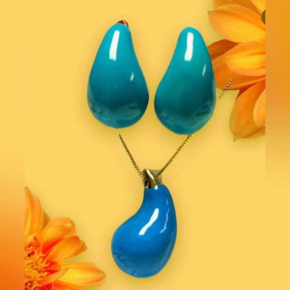 Elegant Blue Teardrop Jewelry Set